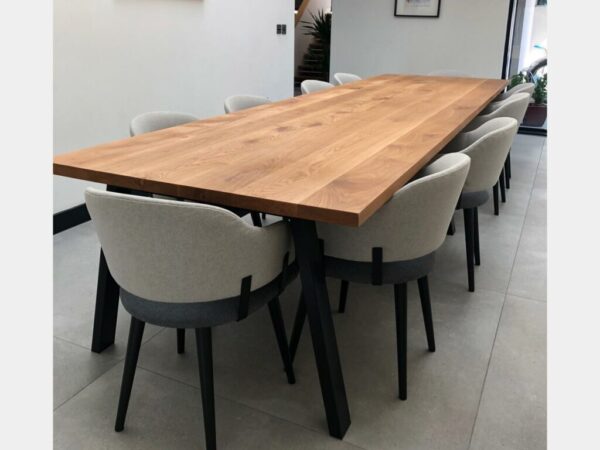 Timeless Oak Rectangular Dining Table